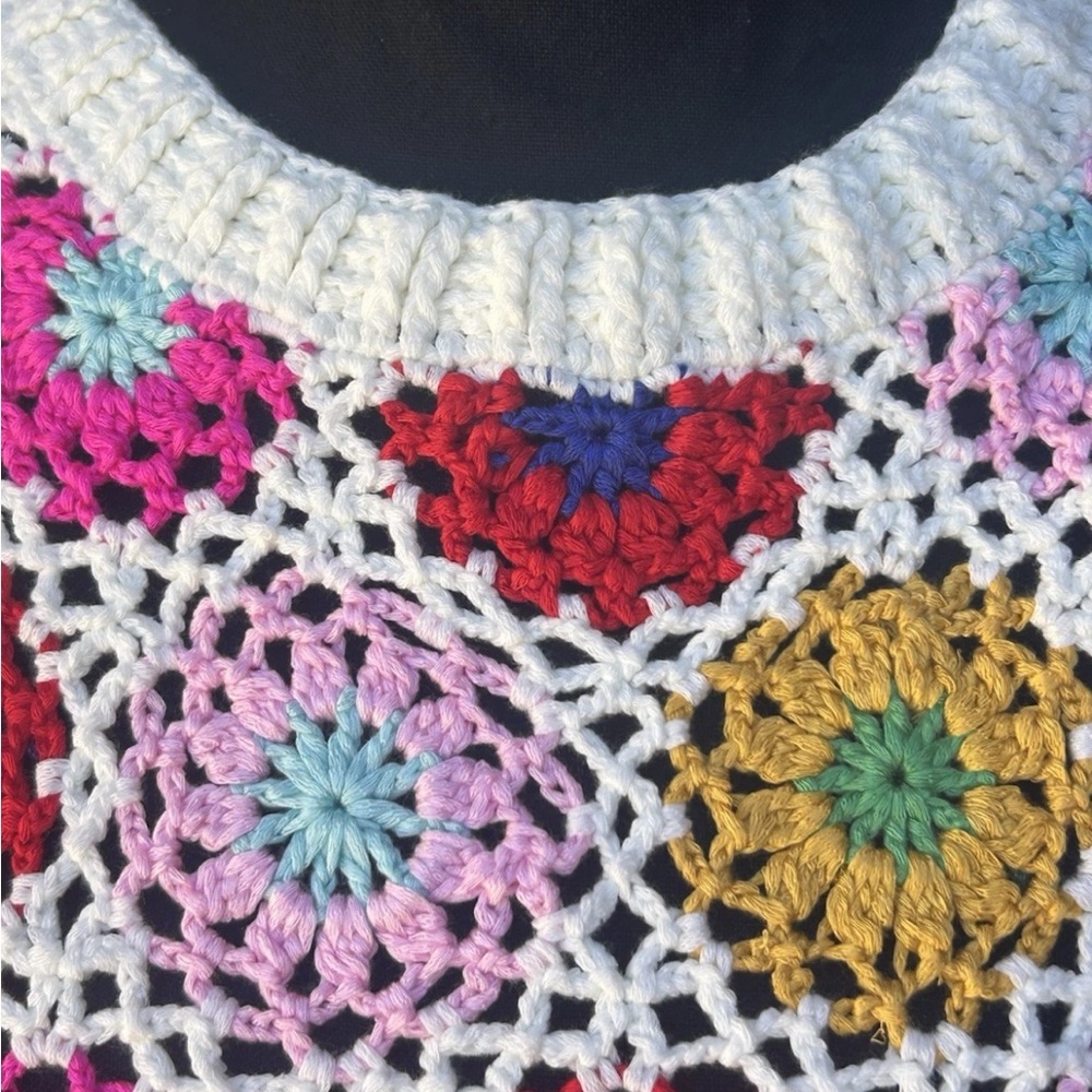 ENTRO Crochet Vest Size Small Boho Hippie Granny Square Multicolor Excellent - Picture 3 of 5